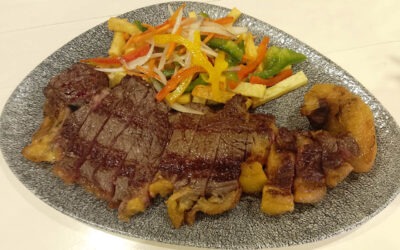 Blog 1 Vaca Gallega a la Parrilla en Cádiz: Por Qué Es la Mejor Carne que Puedes Comer